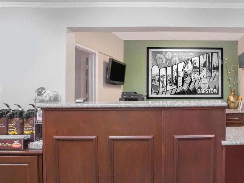 Super 8 By Wyndham Barstow Hotel Bagian luar foto