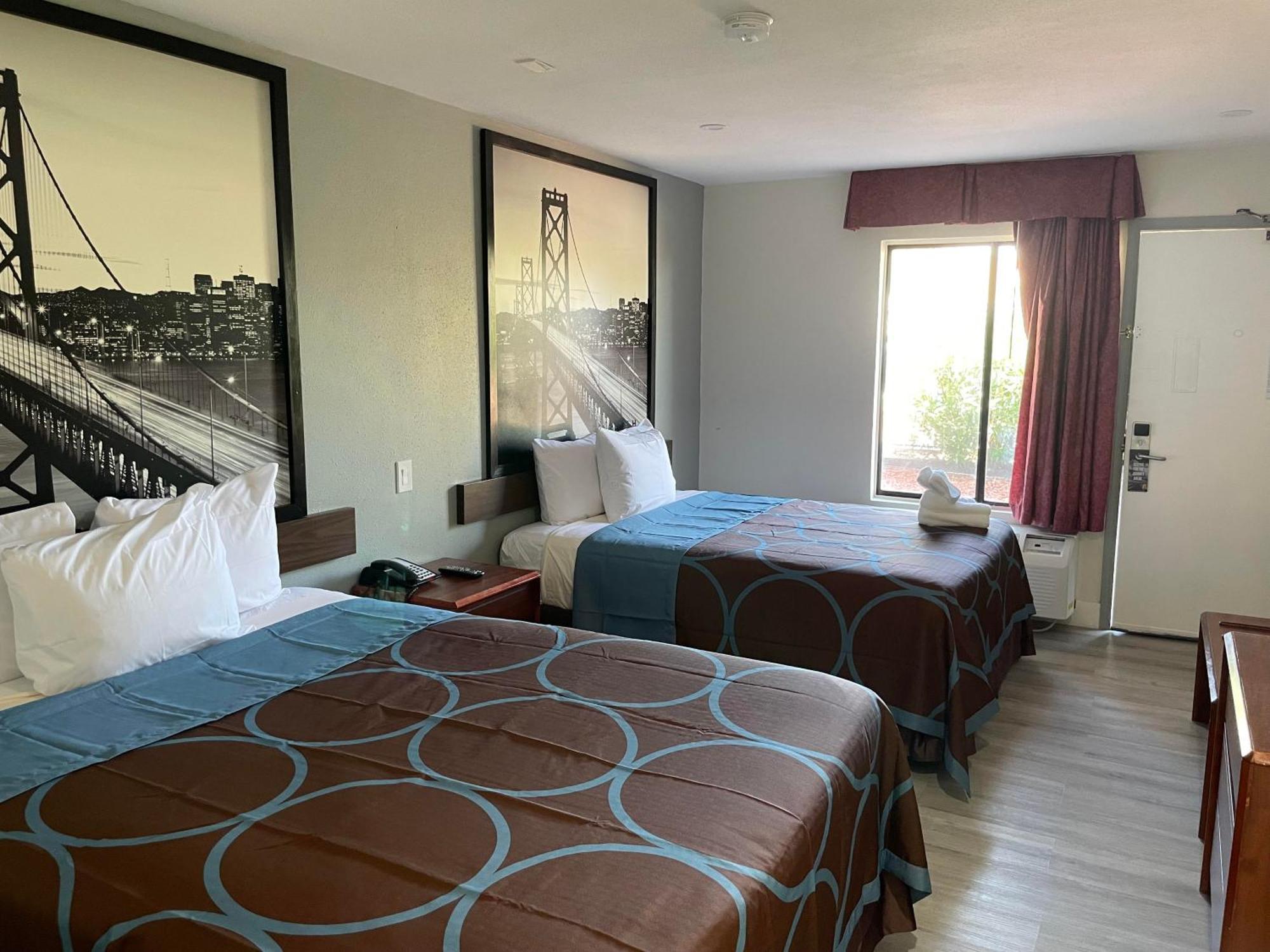 Super 8 By Wyndham Barstow Hotel Bagian luar foto