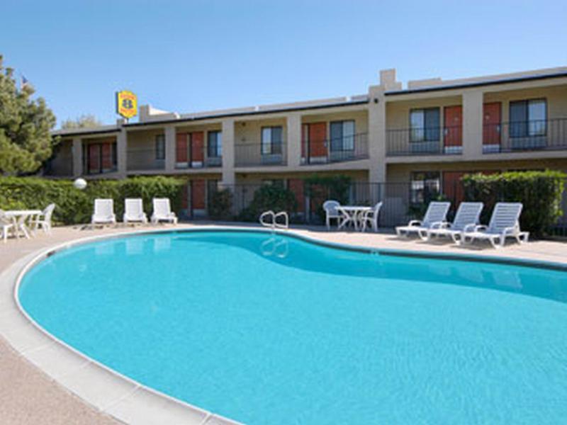 Super 8 By Wyndham Barstow Hotel Fasilitas foto